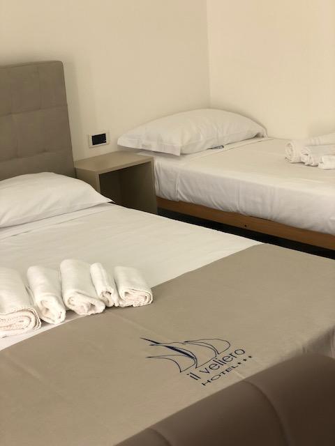 Hotel Il Veliero トッレ・サン・ジョヴァンニ・ウジェント エクステリア 写真